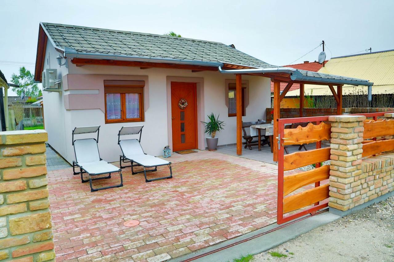 Jazmin Apartman Buzsák Exterior foto